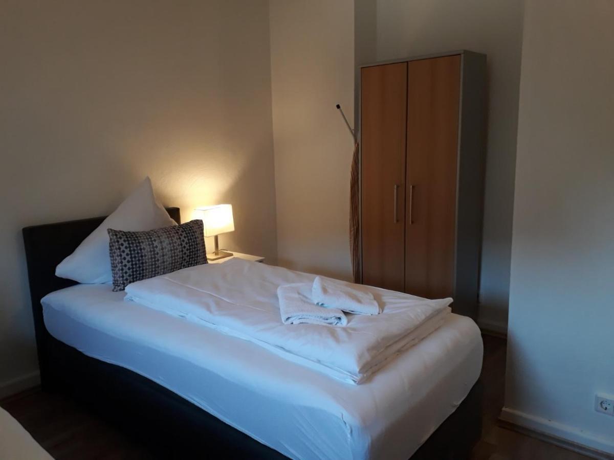 Ferienwohnungen Haus Scheidter 42 Saarbrücken Exterior foto
