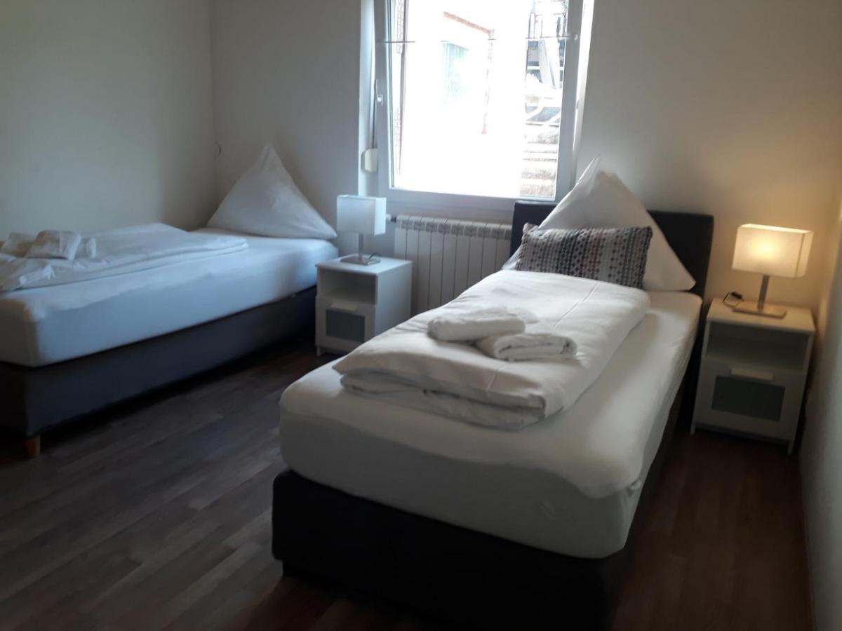 Ferienwohnungen Haus Scheidter 42 Saarbrücken Exterior foto
